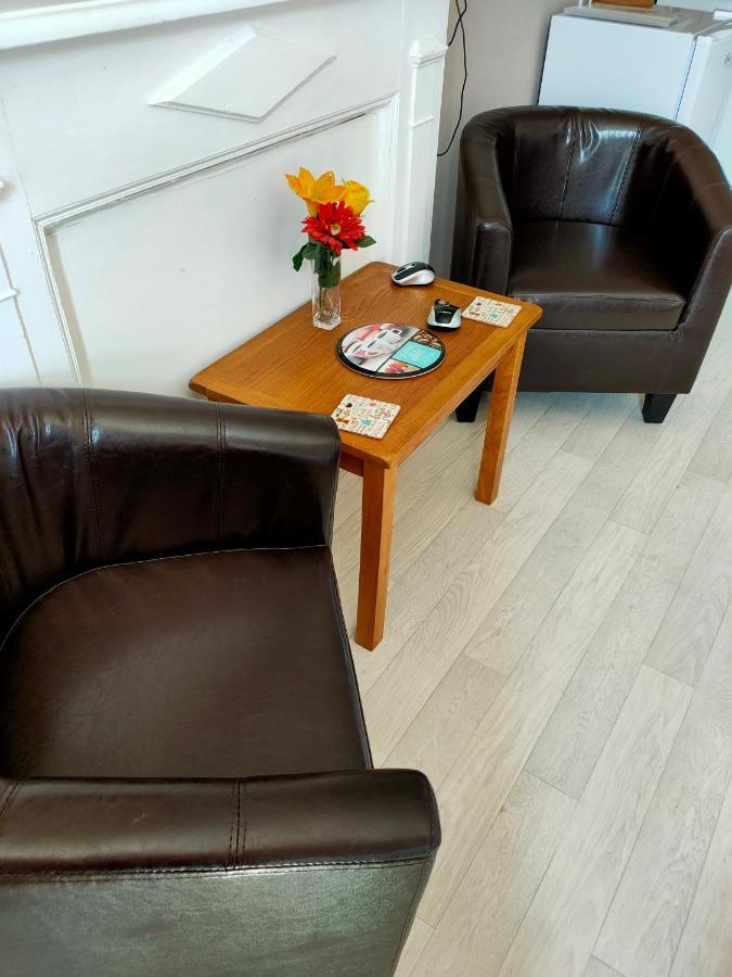 Gouarec Bed & Breakfast Lanrivain Exteriör bild